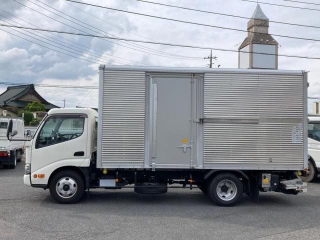 Hino DUTRO 2022-03 7710030-4