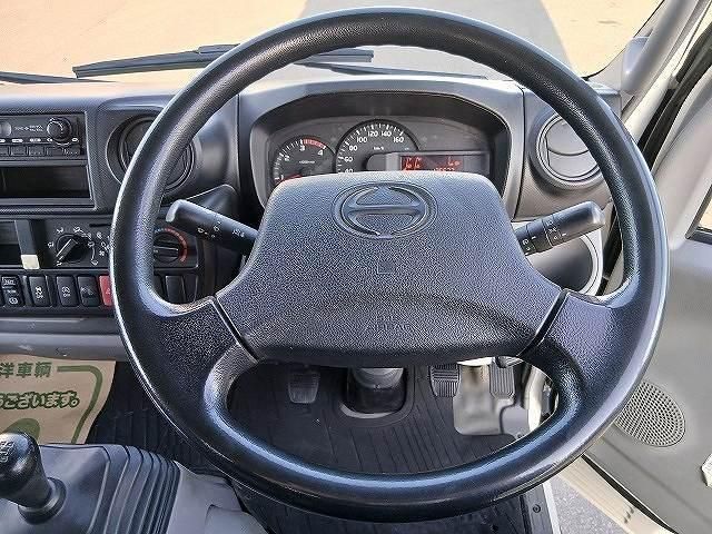 Hino DUTRO 2016-04 7710125-11