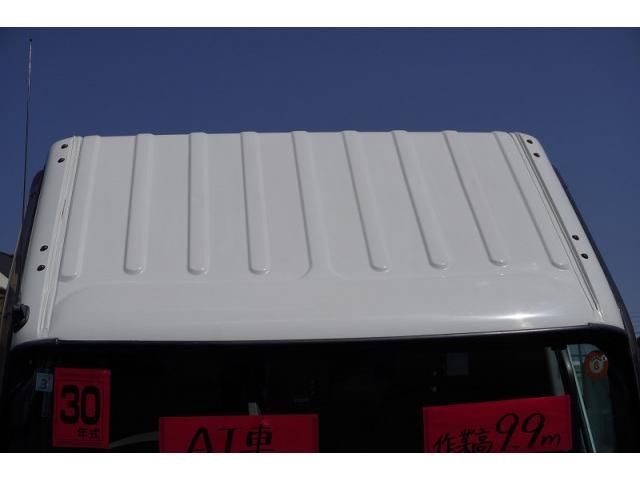 Hino DUTRO 2018-03 7710076-15