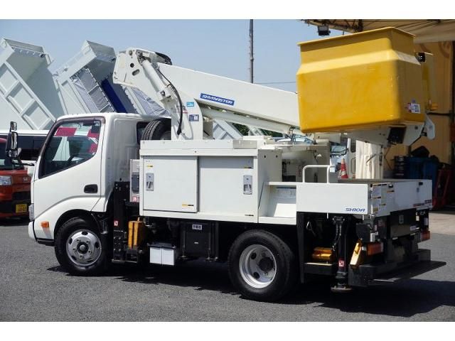 Hino DUTRO 2018-03 7710076-6