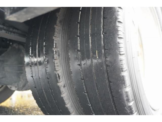 Hino DUTRO 2018-05 7710126-9