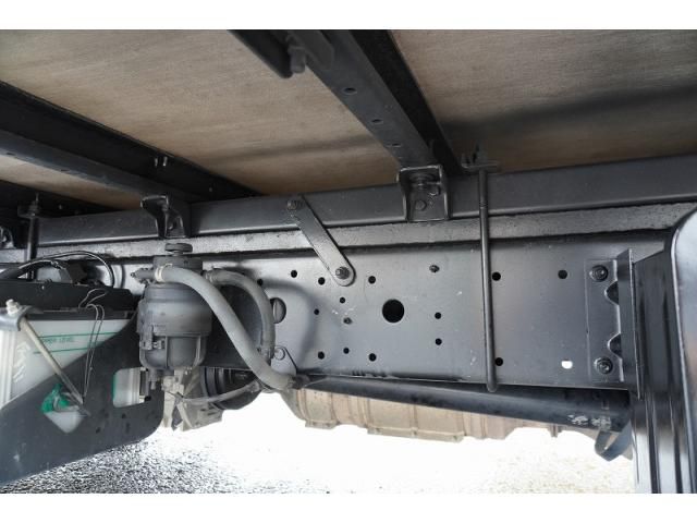 Hino DUTRO 2018-05 7710126-11