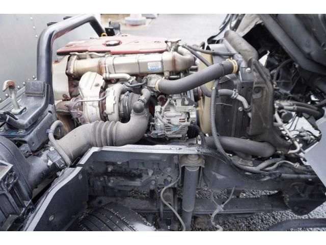 Hino DUTRO 2018-05 7710126-14