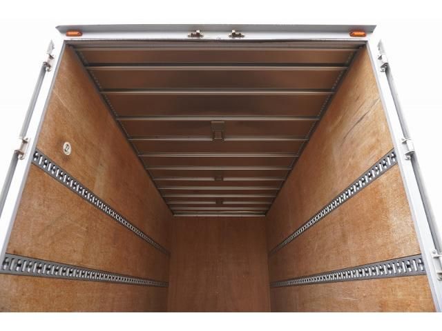Hino DUTRO 2018-05 7710126-18