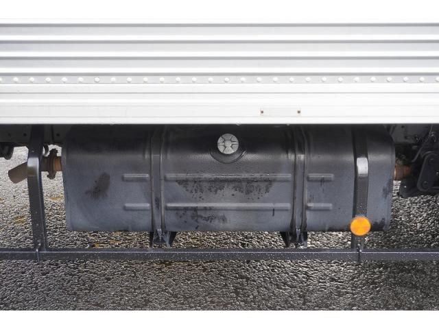 Hino DUTRO 2018-05 7710126-24