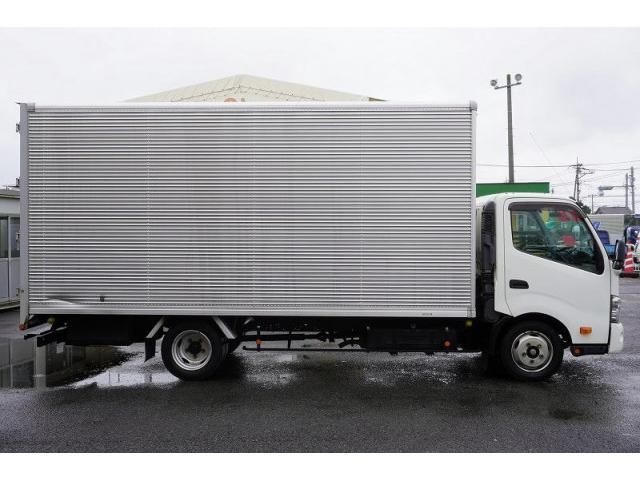 Hino DUTRO 2018-05 7710126-4