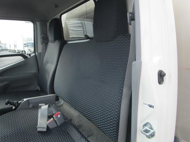 Hino DUTRO 2024-12 7710051-18
