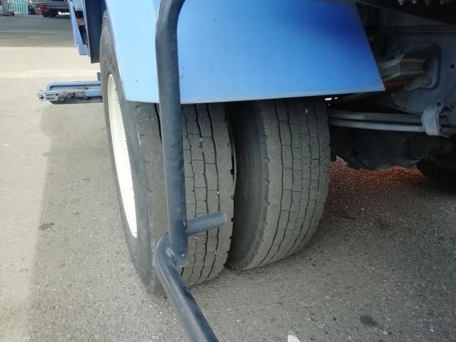 Hino DUTRO 2015-10 7710075-11