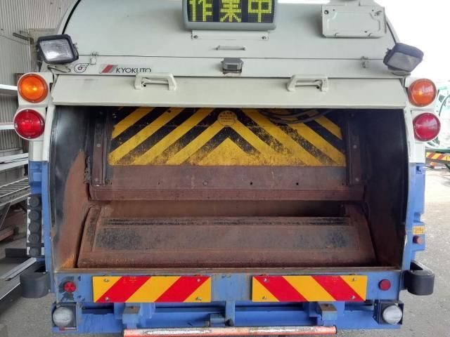 Hino DUTRO 2015-10 7710075-14