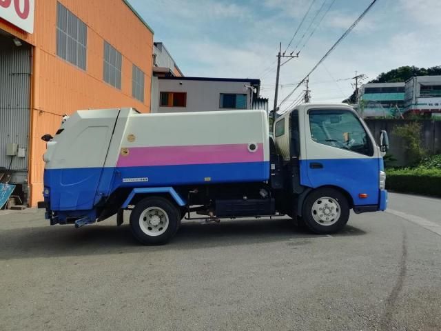 Hino DUTRO 2015-10 7710075-3