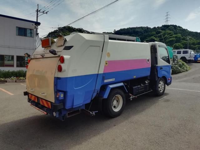 Hino DUTRO 2015-10 7710075-4