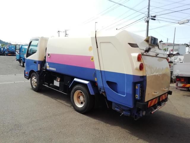 Hino DUTRO 2015-10 7710075-6