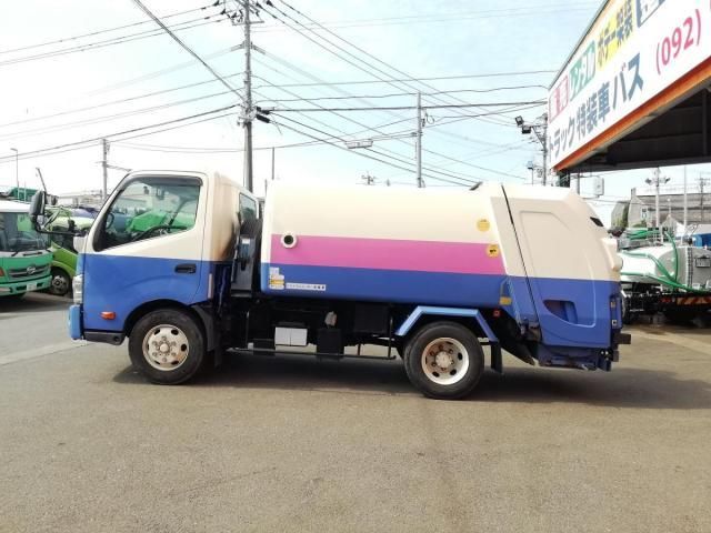 Hino DUTRO 2015-10 7710075-7
