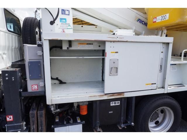 Hino DUTRO 2015-03 7710122-16