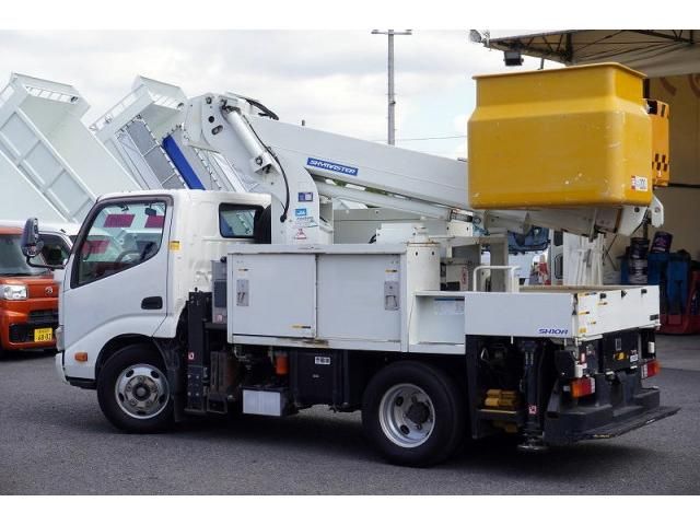 Hino DUTRO 2015-03 7710122-6