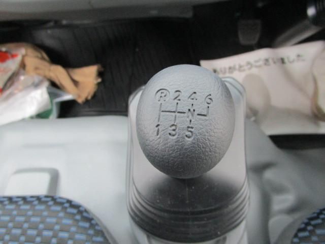 Hino DUTRO 2024-11 7710050-15