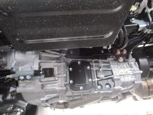 Hino DUTRO 2024-11 7710050-27