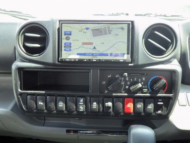 Hino DUTRO 2022-03 7710087-13