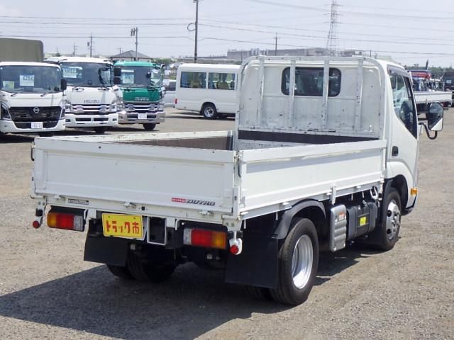 Hino DUTRO 2022-03 7710087-24