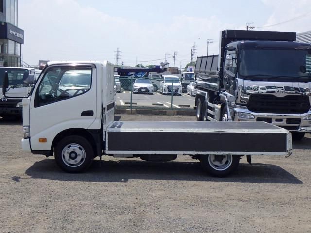 Hino DUTRO 2022-03 7710087-6