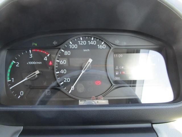 Hino DUTRO 2024-04 7710034-13