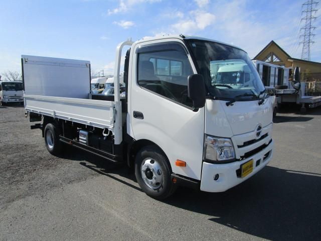 Hino DUTRO 2024-04 7710034-1