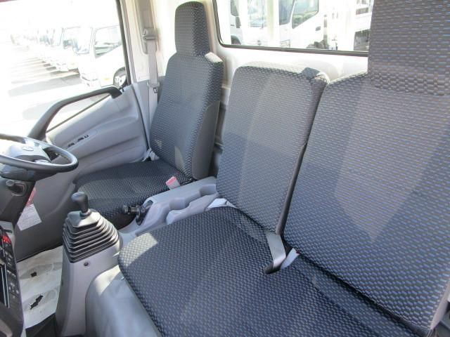 Hino DUTRO 2024-04 7710034-19