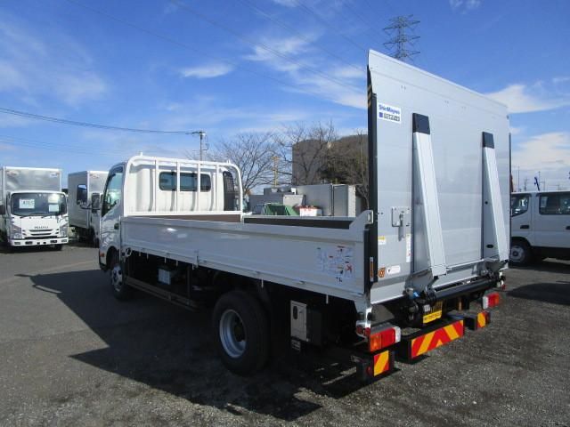 Hino DUTRO 2024-04 7710034-2