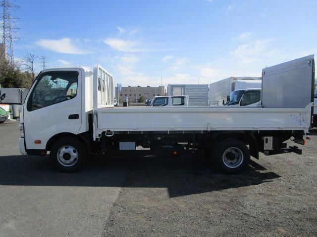 Hino DUTRO 2024-04 7710034-4