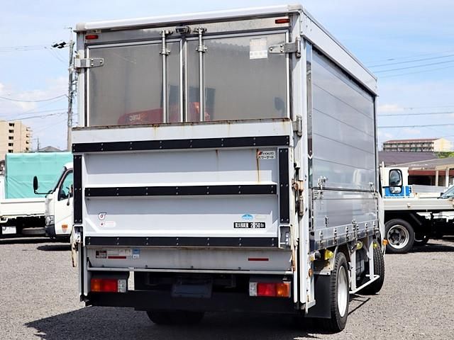 Hino DUTRO 2018-03 7710105-2