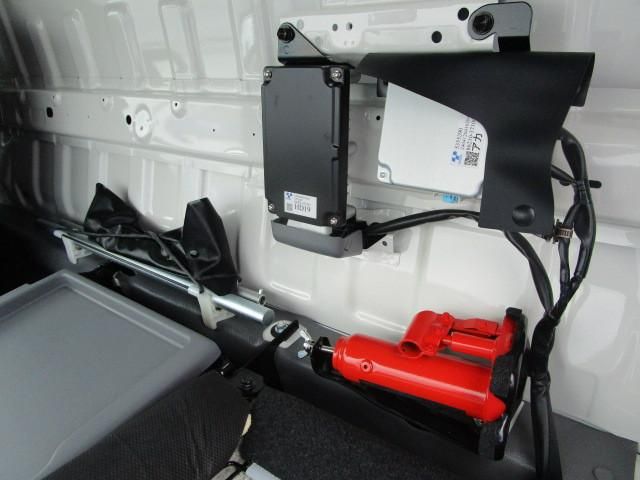 Hino DUTRO 2025-07 7710010-18