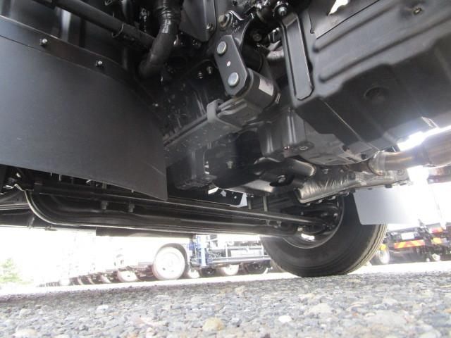 Hino DUTRO 2025-07 7710010-23