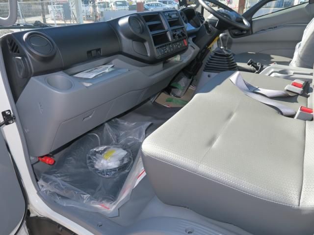 Hino DUTRO 2026-01 7710006-24