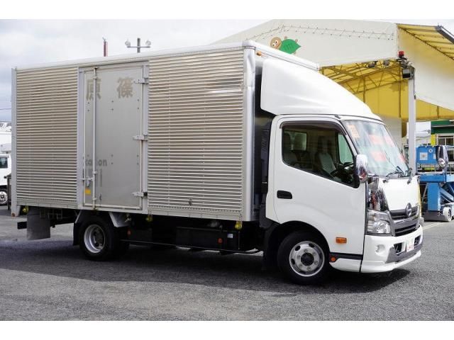 Hino DUTRO 2017-04 7710085-5