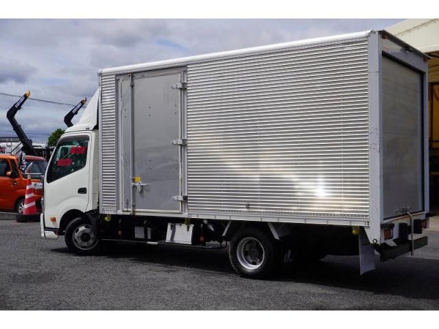 Hino DUTRO 2017-04 7710085-6