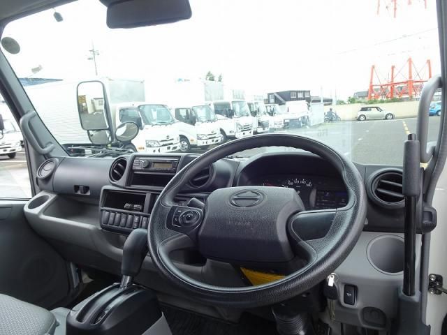 Hino DUTRO 2024-03 7710067-14