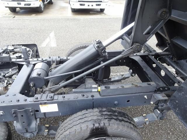 Hino DUTRO 2024-03 7710067-6