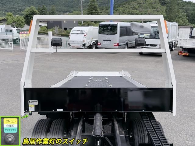 Hino DUTRO 2025-10 7709996-27