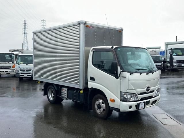 Hino DUTRO 2022-03 7710103-1