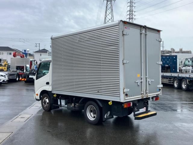 Hino DUTRO 2022-03 7710103-3