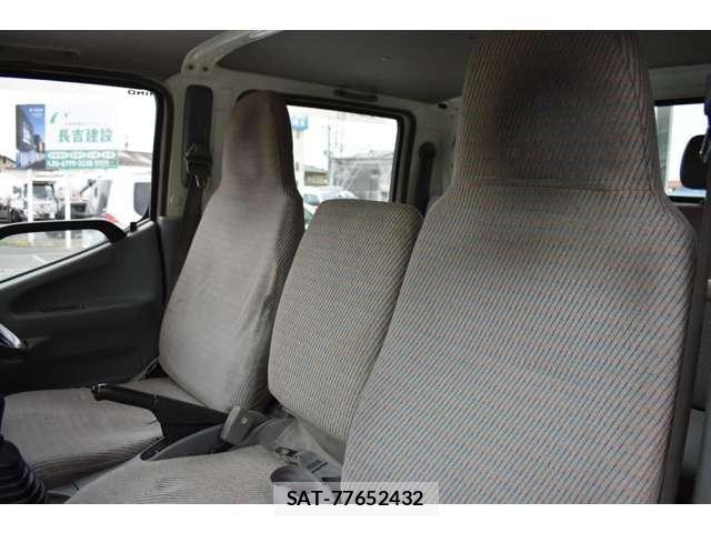Hino DUTRO 2012-10 7722878-12