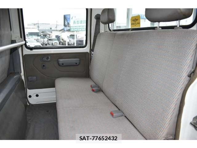 Hino DUTRO 2012-10 7722878-15