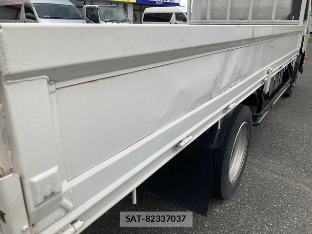 Hino DUTRO 2016-06 7722879-15