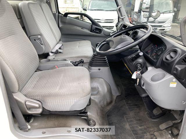 Hino DUTRO 2016-06 7722879-4