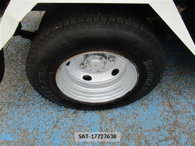 Hino DUTRO 2017-03 7722870-18