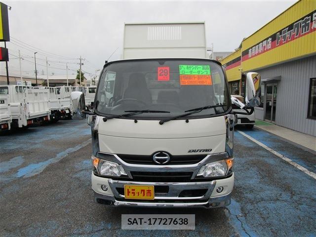 Hino DUTRO 2017-03 7722870-1