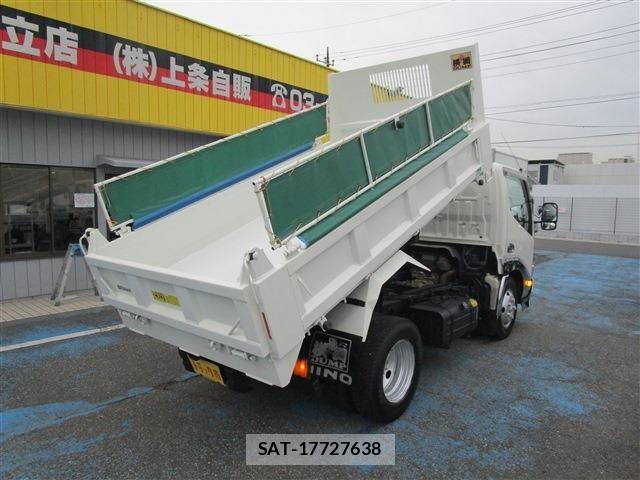 Hino DUTRO 2017-03 7722870-6