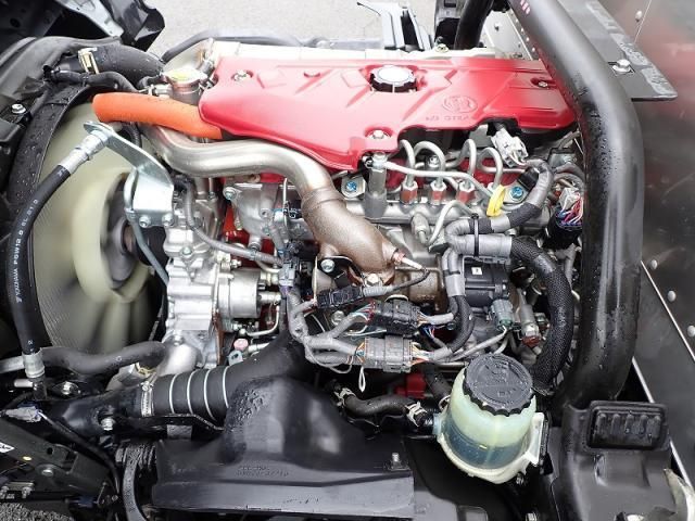 Hino DUTRO 2023-03 7737861-24