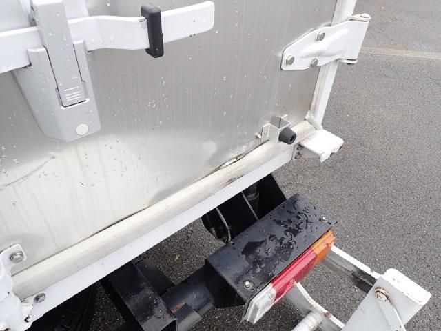 Hino DUTRO 2023-03 7737861-26