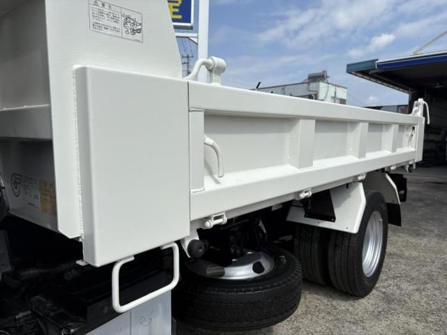 Hino DUTRO 2014-04 7737863-19